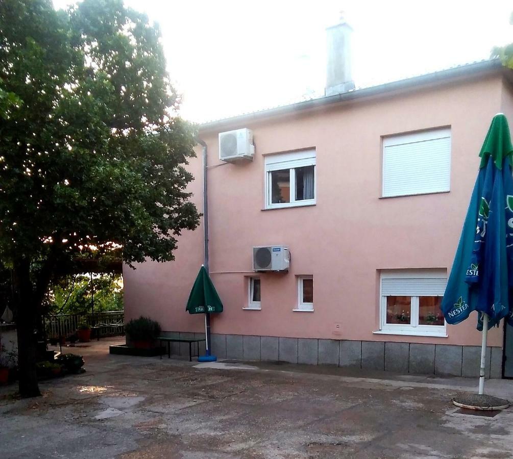 Apartment Nina Senj  Εξωτερικό φωτογραφία